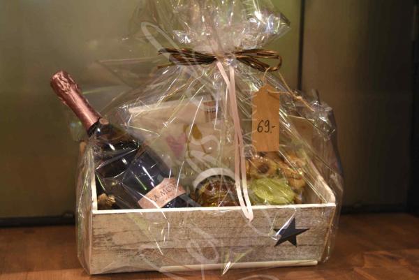 Geschenkkorb klein, nach Wahl